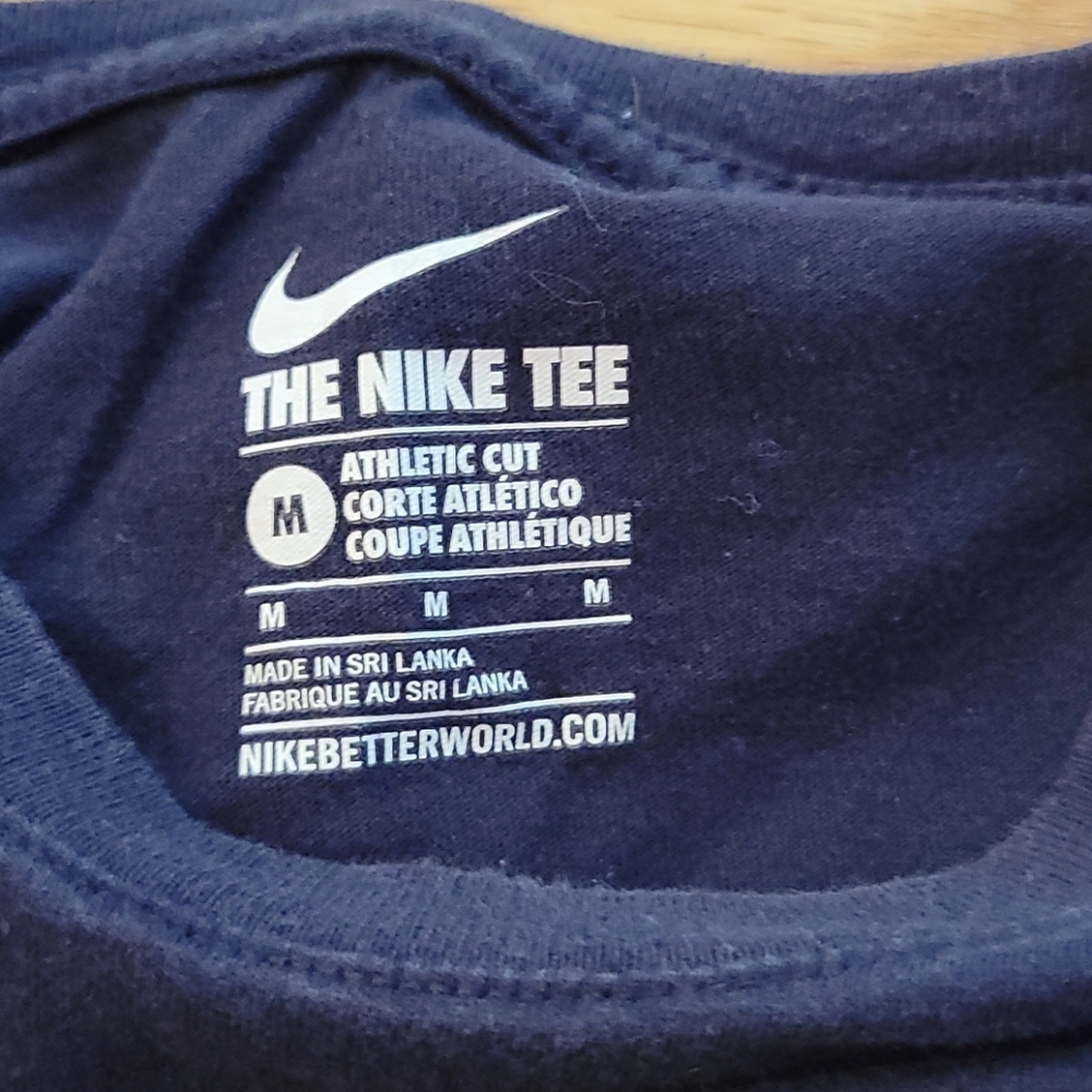 Boys Nike T-Shirt - Picture 3 of 3